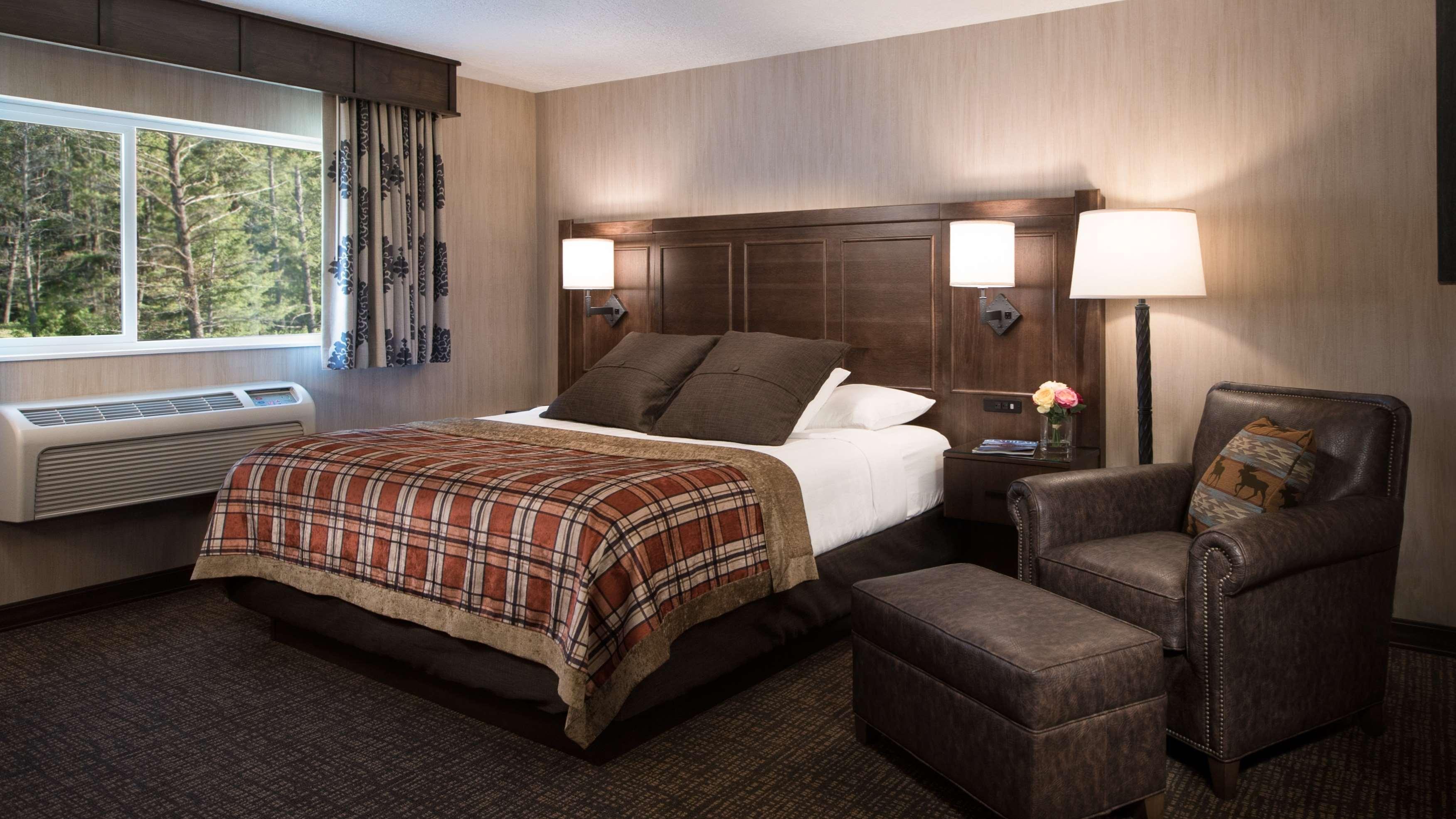 Best Western Plus Flathead Lake Inn And Suites Kalispell Exterior foto