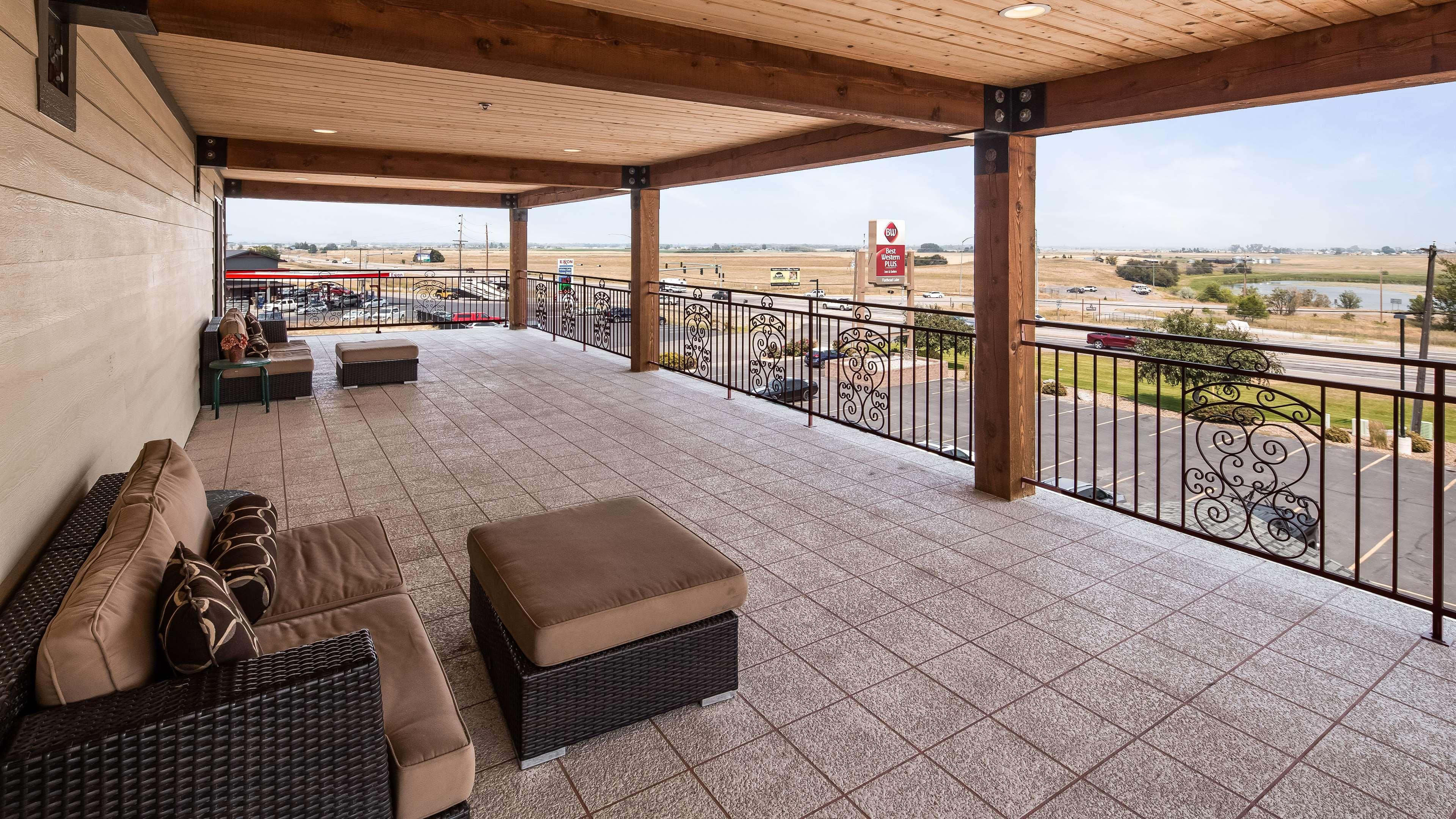 Best Western Plus Flathead Lake Inn And Suites Kalispell Exterior foto