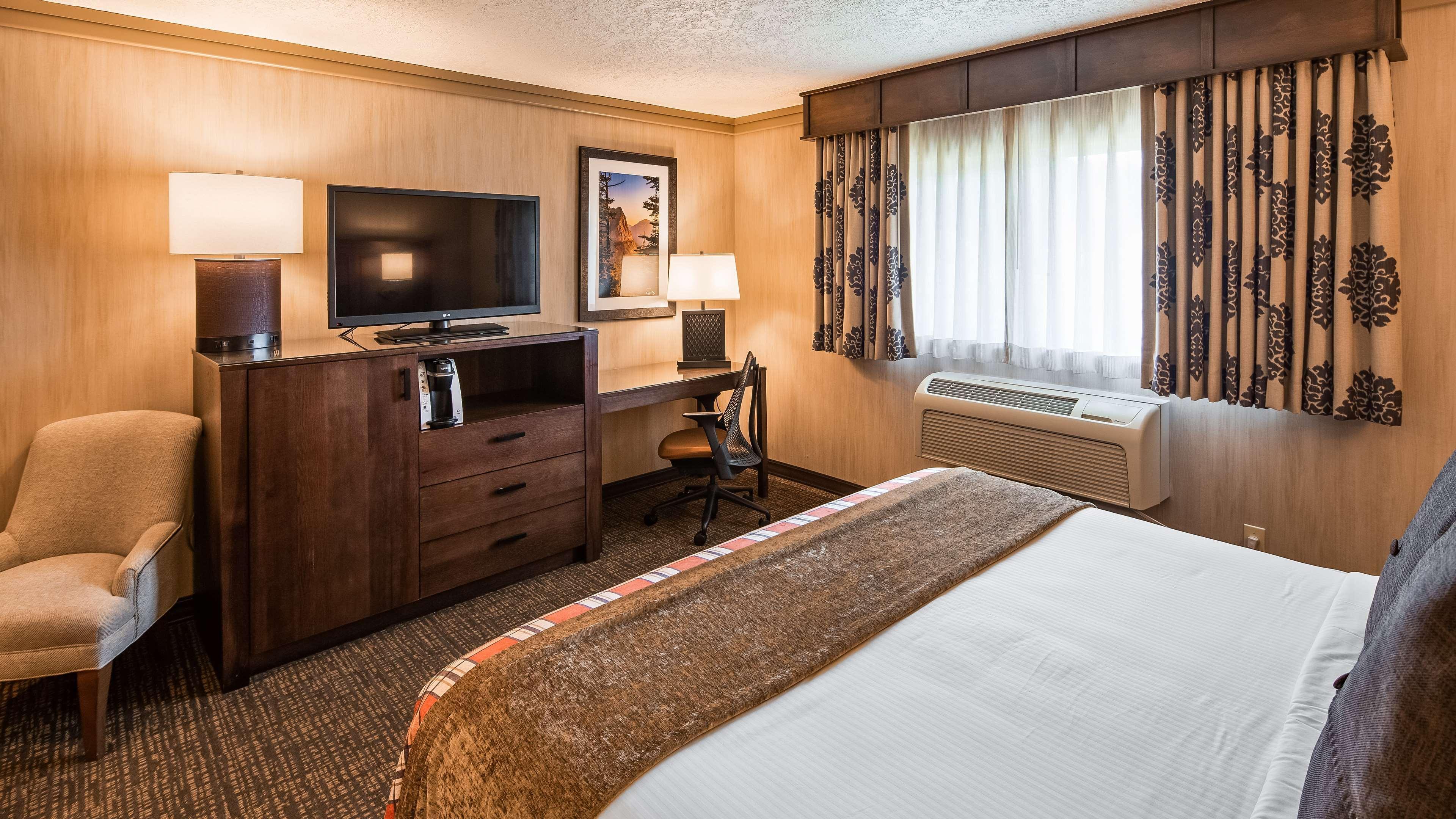 Best Western Plus Flathead Lake Inn And Suites Kalispell Exterior foto