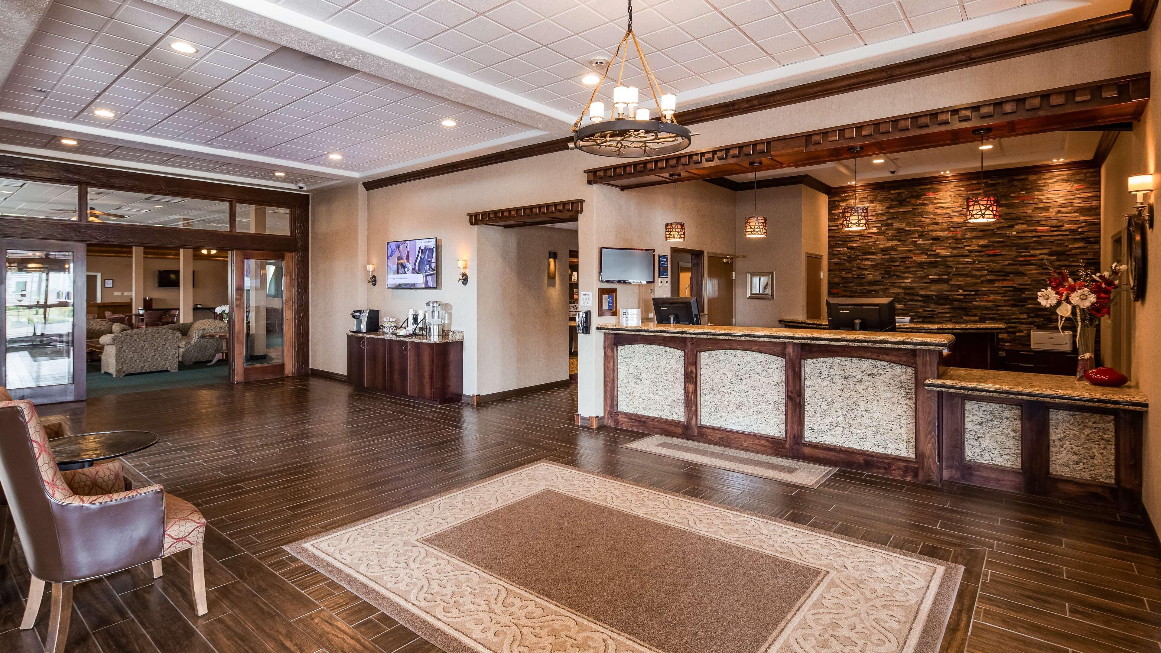Best Western Plus Flathead Lake Inn And Suites Kalispell Exterior foto
