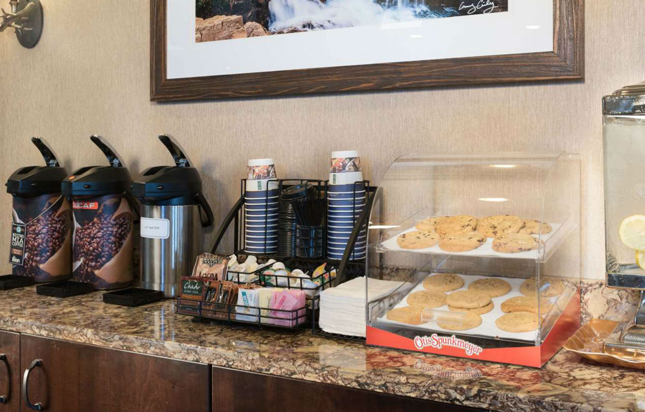 Best Western Plus Flathead Lake Inn And Suites Kalispell Exterior foto